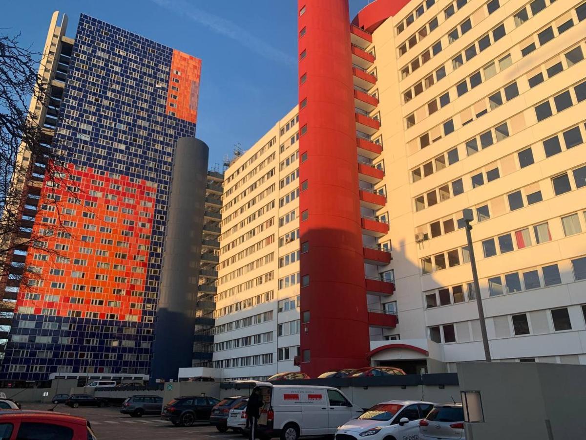 Moeblierte Apartment Im Herkules Koeln Neuehrenfeld Экстерьер фото
