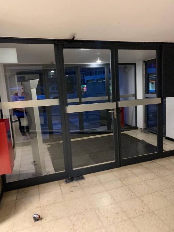 Moeblierte Apartment Im Herkules Koeln Neuehrenfeld Экстерьер фото
